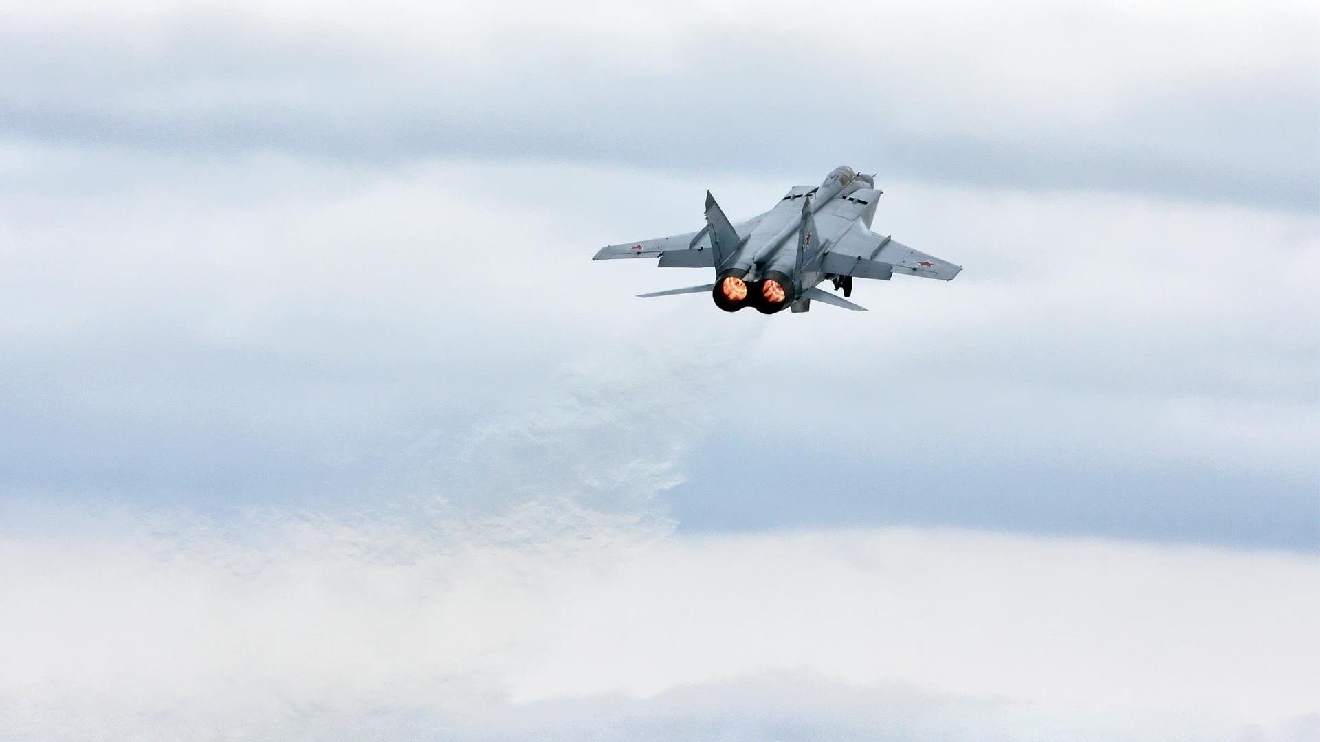 爱游戏体育平台-中超联赛的俱乐部文化建设，中超俱乐部名称中性化