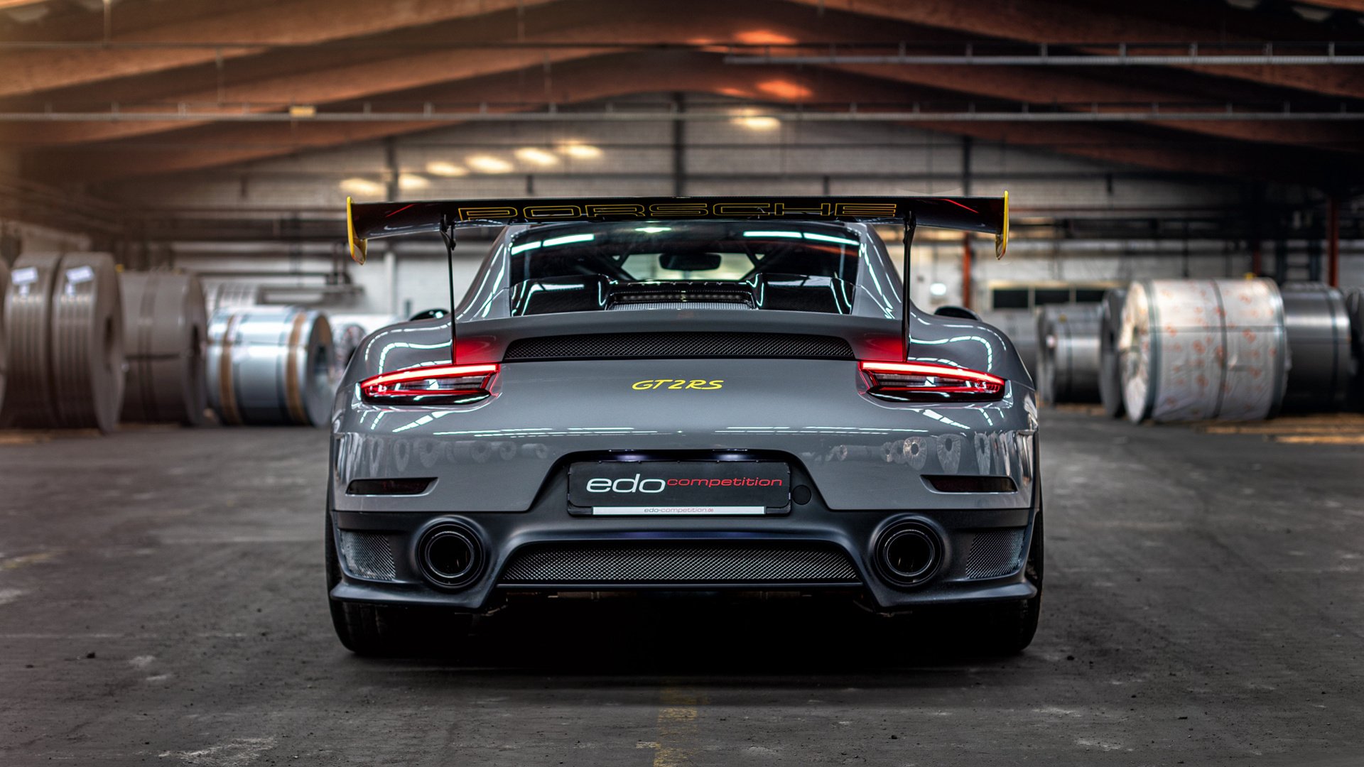 爱游戏登录入口-外援表现抢眼，球队士气大振备战新挑战，外援球队球员