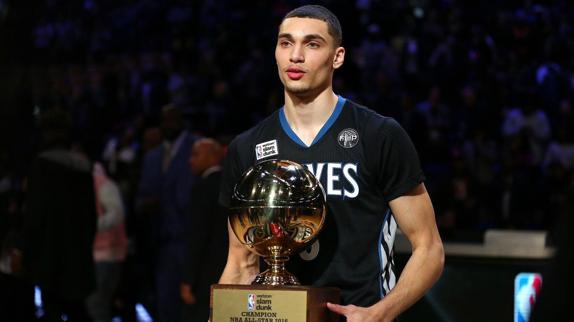 外援表现抢眼,球队士气大振备战新挑战,外援球队球员