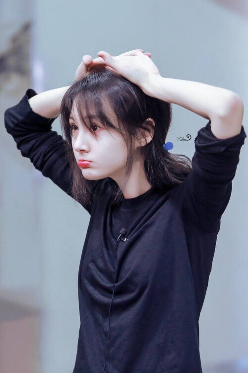 爱游戏app下载-球队是否构建对压迫型对手的专属战术模板，球队是否构建对压迫型对手的专属战术模板