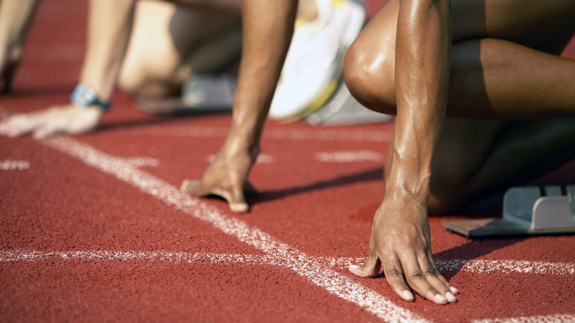 AYX体育官网-德甲创新战术引领潮流，比赛中精彩瞬间频繁发生，德甲的比赛